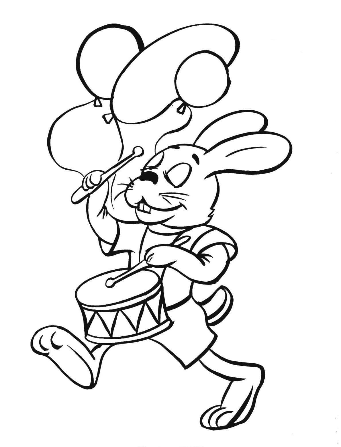 Заяц играет на барабане