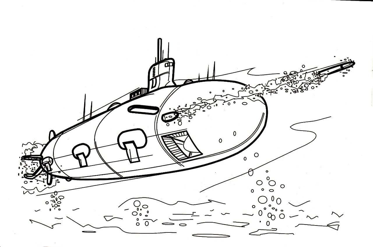 Подводная лодка выпустила торпеду