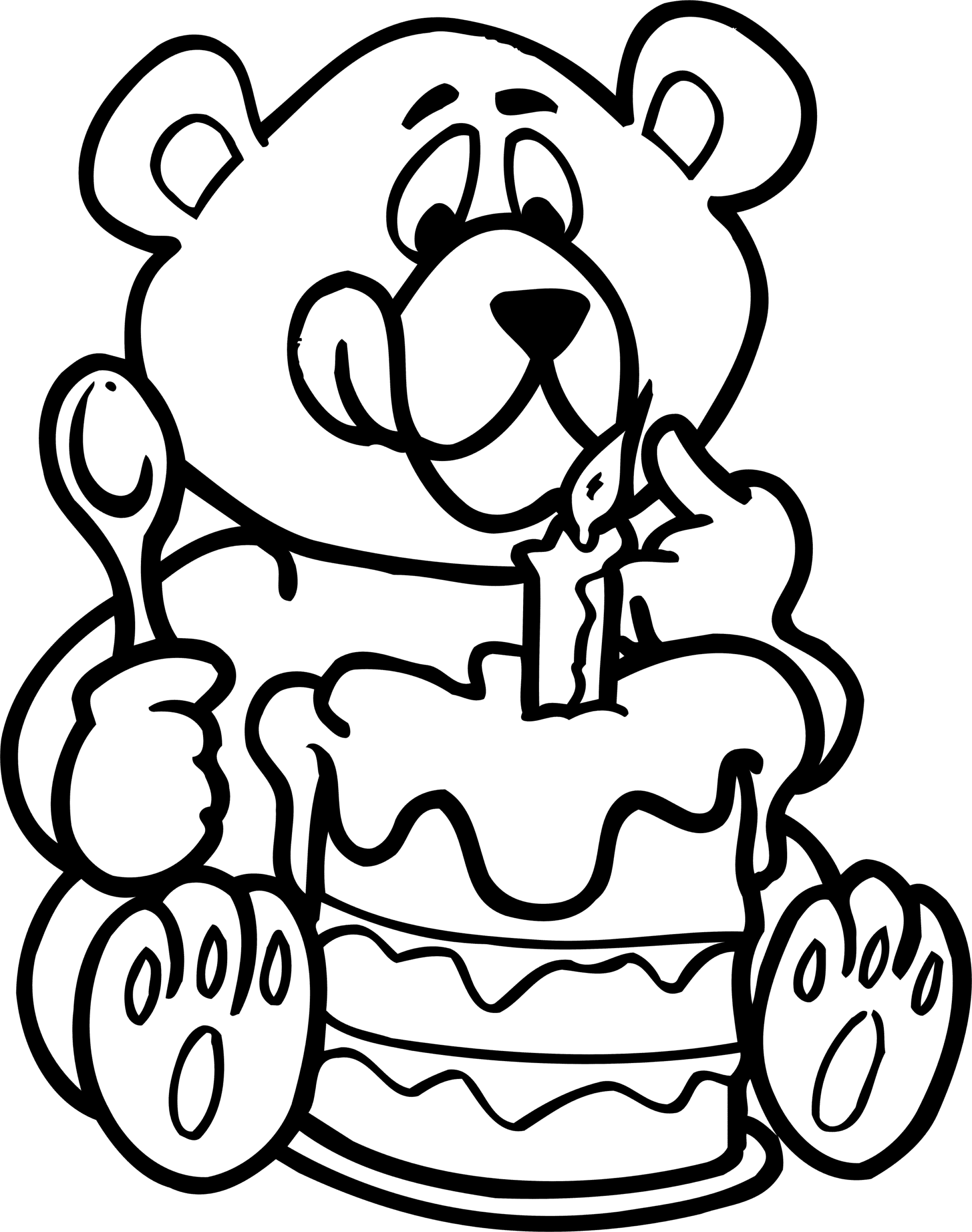 Медвежонок кушает торт