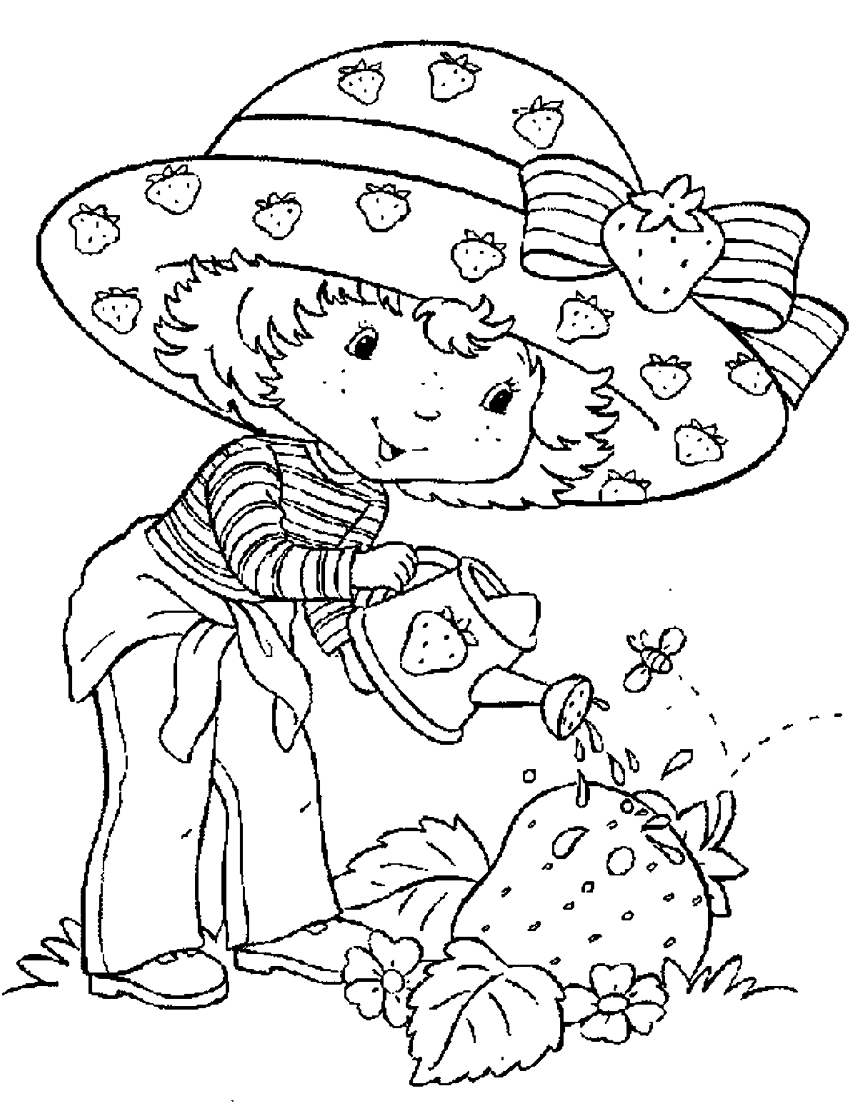 Девочка поливает клубнику